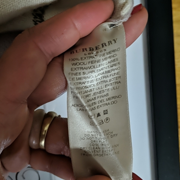 Burberry Cardigan (Merino wool) - Picture 6 of 6